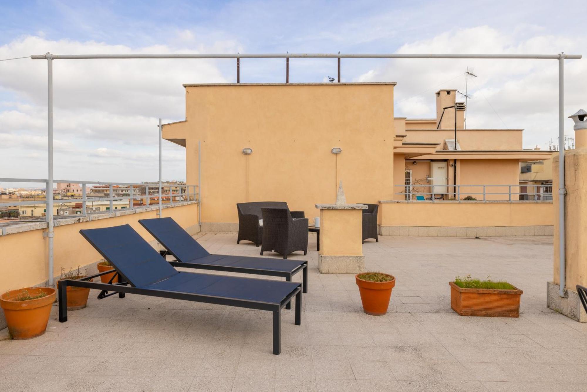 Lägenhet Floor With Rooftop Terrace Near St. Peter Rom